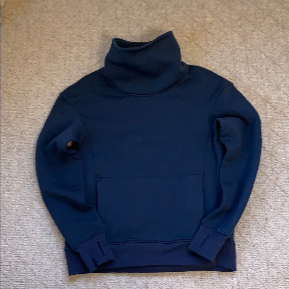 Lululemon sweatshirt